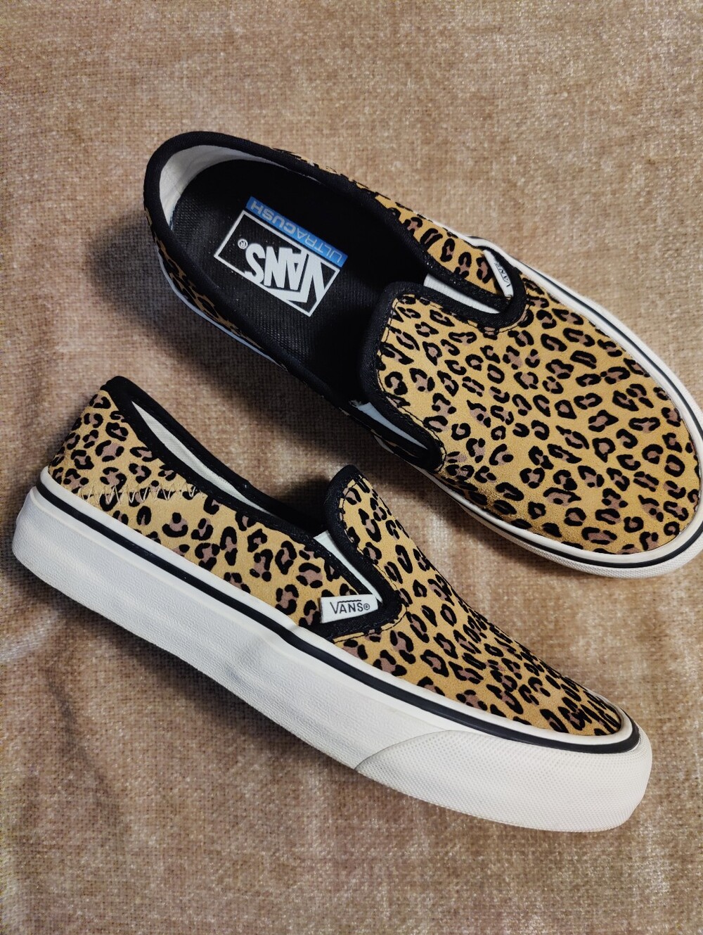 Vans UltraCush Leopard Cheetah Print Classic Slip-On Shoes Women's 8